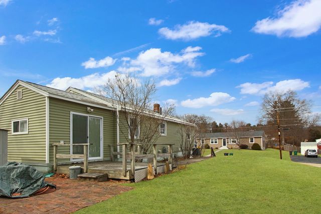 2 Tufts Drive, Nashua, NH 03064