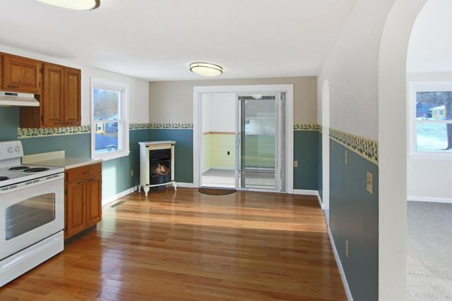 2 Tufts Drive, Nashua, NH 03064