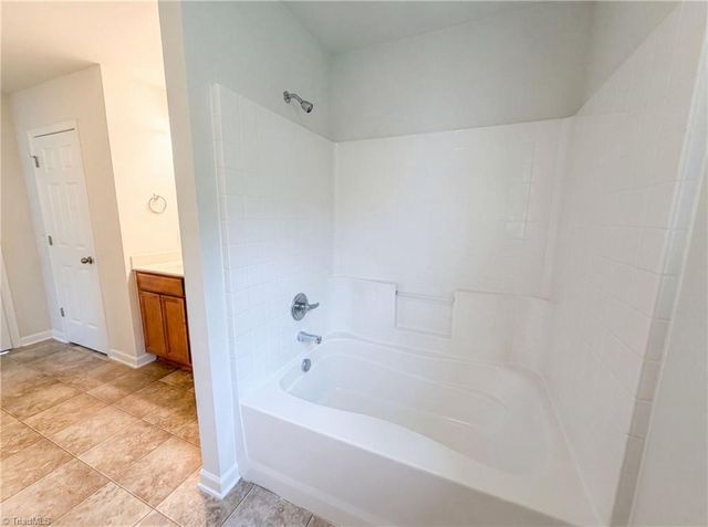 5503 Hardie Farm Drive, Greensboro, NC 27405