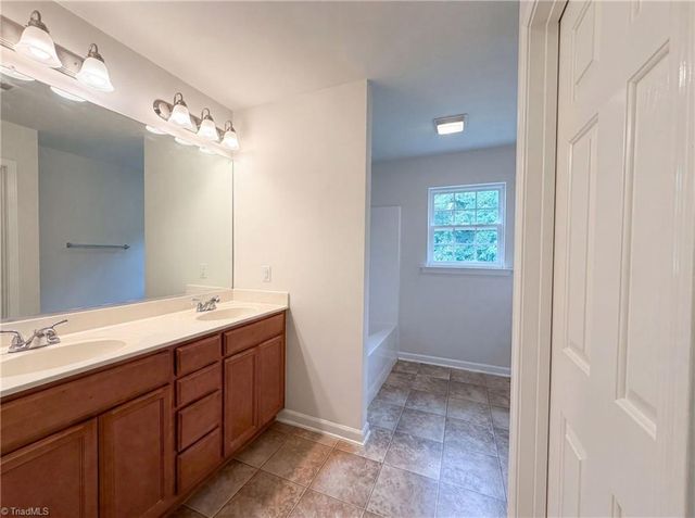5503 Hardie Farm Drive, Greensboro, NC 27405