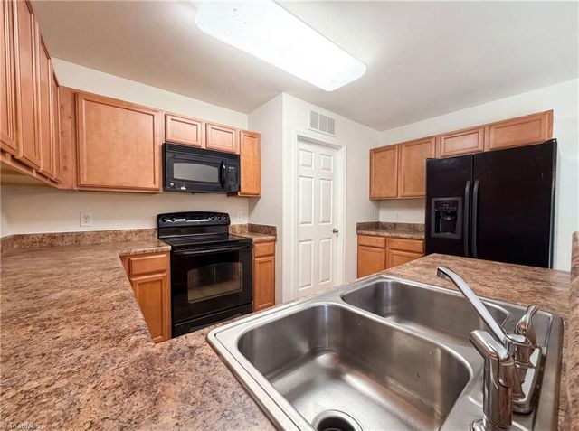 5503 Hardie Farm Drive, Greensboro, NC 27405