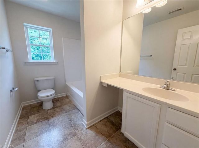 5503 Hardie Farm Drive, Greensboro, NC 27405