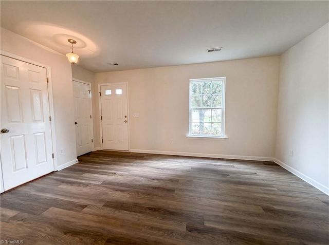 5503 Hardie Farm Drive, Greensboro, NC 27405
