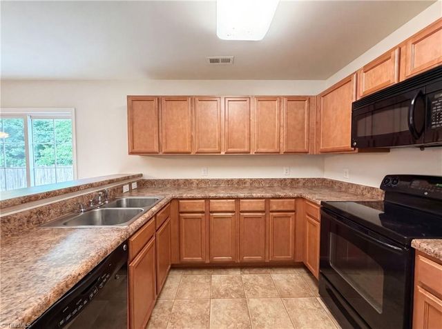 5503 Hardie Farm Drive, Greensboro, NC 27405
