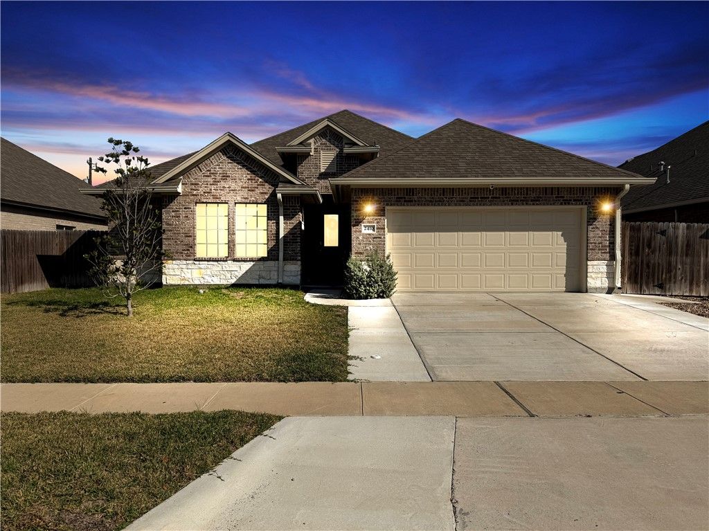 2410 Thankful St, Corpus Christi, TX 78418