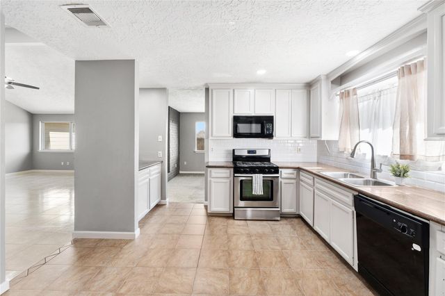 1819 Fresh Meadow Drive, Missouri City, TX 77489