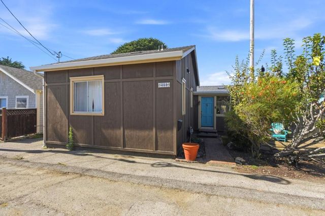 468 Donaldson Avenue, Pacifica, CA 94044