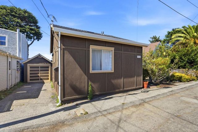 468 Donaldson Avenue, Pacifica, CA 94044