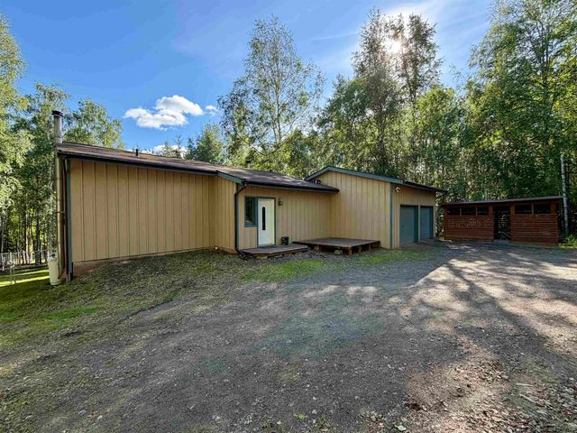 2585 STELLAR WAY, Fairbanks, AK 99712