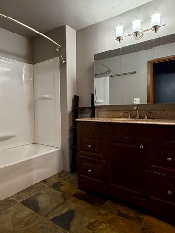 2585 STELLAR WAY, Fairbanks, AK 99712