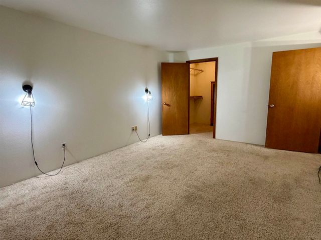 2585 STELLAR WAY, Fairbanks, AK 99712
