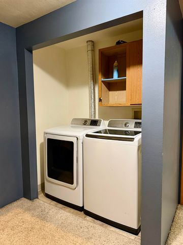2585 STELLAR WAY, Fairbanks, AK 99712
