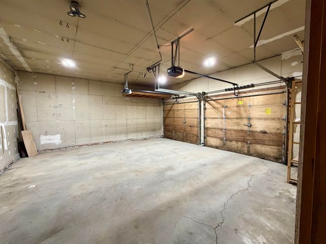 2585 STELLAR WAY, Fairbanks, AK 99712