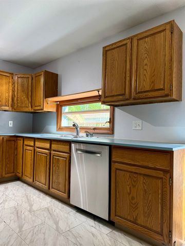 2585 STELLAR WAY, Fairbanks, AK 99712