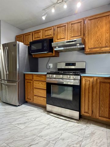 2585 STELLAR WAY, Fairbanks, AK 99712
