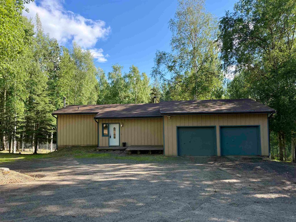 2585 STELLAR WAY, Fairbanks, AK 99712