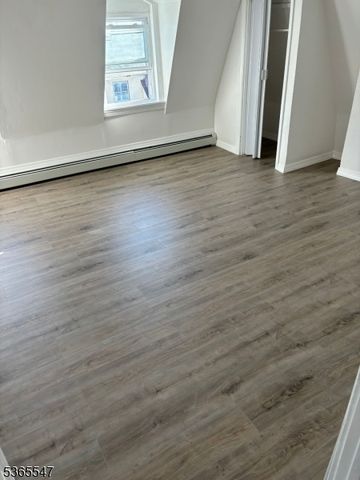 327 Ellison St, Paterson City, NJ 07501