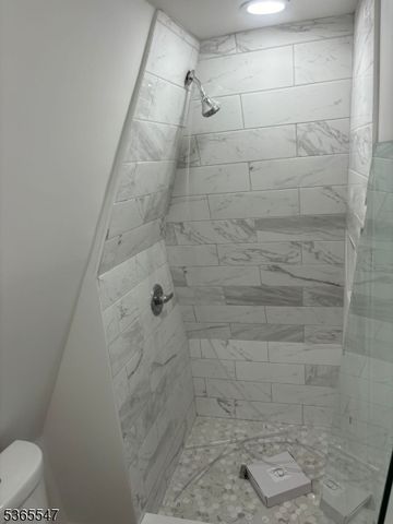 327 Ellison St, Paterson City, NJ 07501