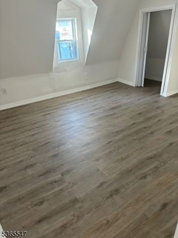 327 Ellison St, Paterson City, NJ 07501