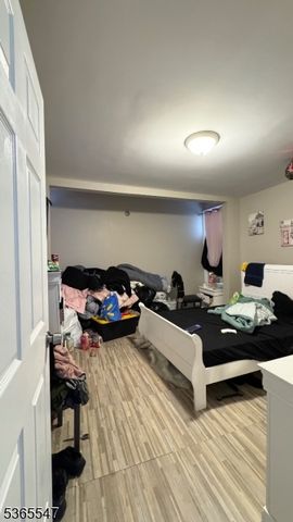 327 Ellison St, Paterson City, NJ 07501