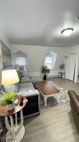 327 Ellison St, Paterson City, NJ 07501