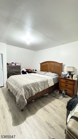 327 Ellison St, Paterson City, NJ 07501