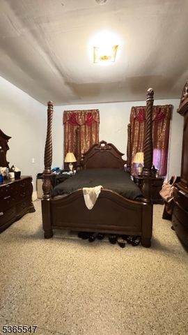 327 Ellison St, Paterson City, NJ 07501