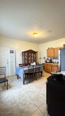 327 Ellison St, Paterson City, NJ 07501