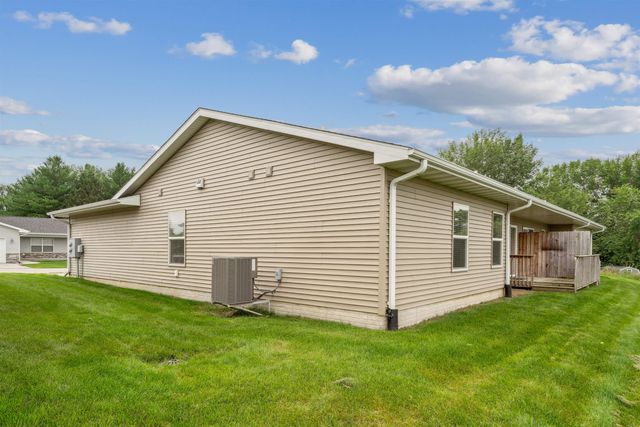 2903 Cohen Lane, Waterloo, IA 50701