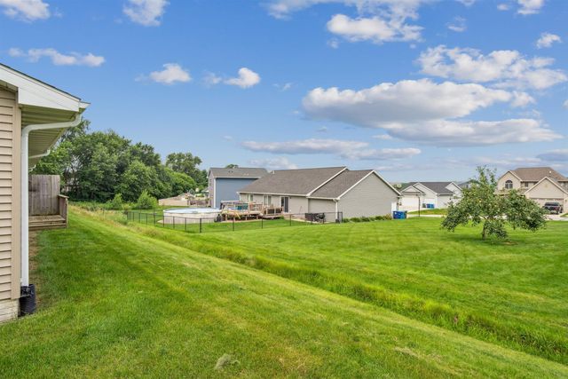 2903 Cohen Lane, Waterloo, IA 50701