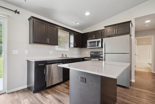 2903 Cohen Lane, Waterloo, IA 50701