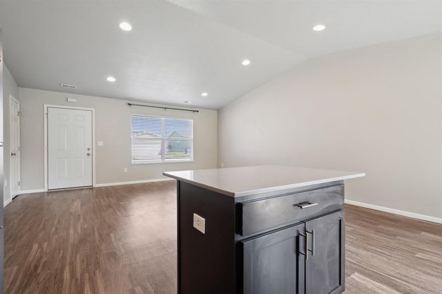 2903 Cohen Lane, Waterloo, IA 50701