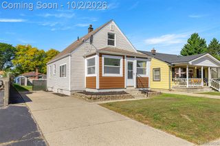 5649 Colonial Street, Dearborn Heights, MI 48127