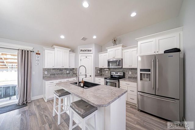 3731 N Pitney Way, Idaho Falls, ID 83401