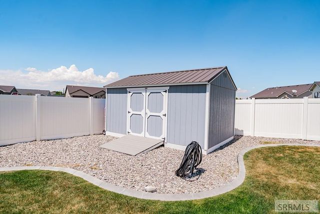 3731 N Pitney Way, Idaho Falls, ID 83401