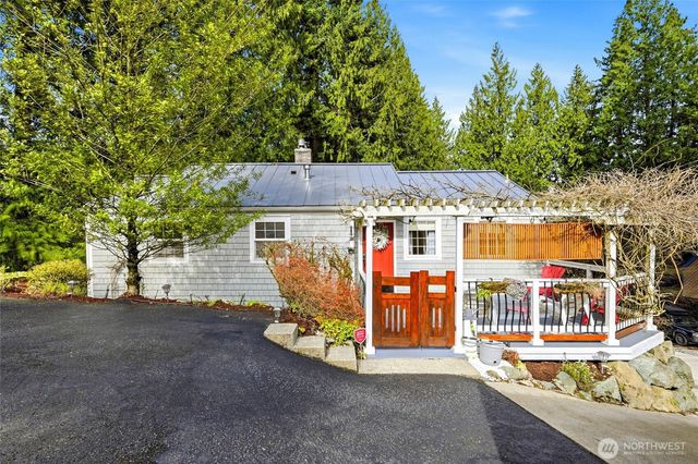 16714 SE Newport Way, Bellevue, WA 98006