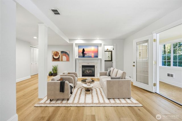 16714 SE Newport Way, Bellevue, WA 98006