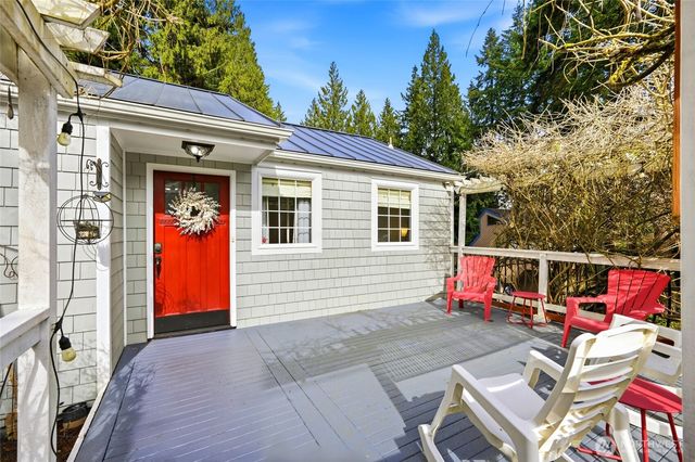 16714 SE Newport Way, Bellevue, WA 98006