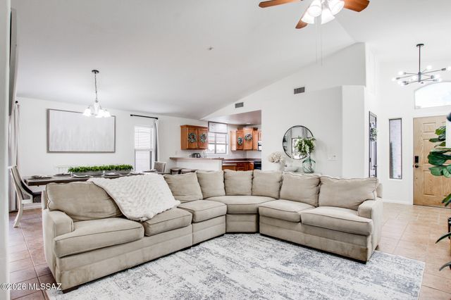 6968 S Spring Walk Drive, Tucson, AZ 85757