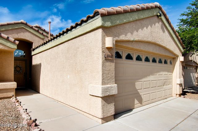 6968 S Spring Walk Drive, Tucson, AZ 85757