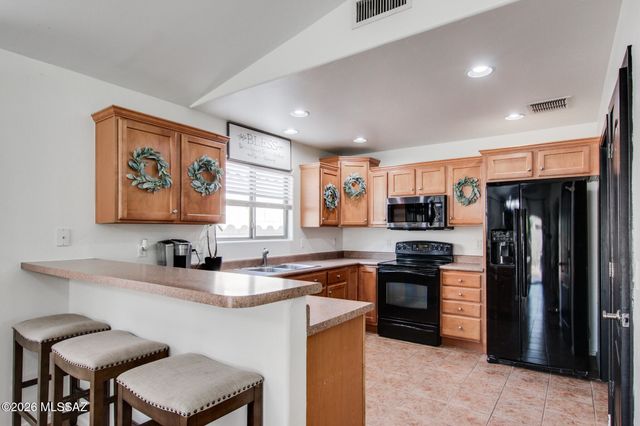 6968 S Spring Walk Drive, Tucson, AZ 85757