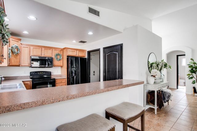 6968 S Spring Walk Drive, Tucson, AZ 85757