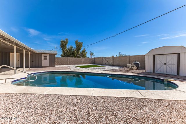 2535 E HARTFORD Avenue, Phoenix, AZ 85032