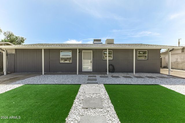 2535 E HARTFORD Avenue, Phoenix, AZ 85032