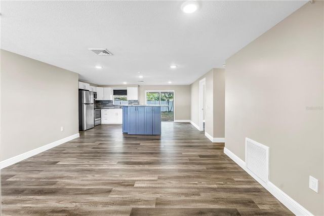 518 62ND AVENUE NE, St Petersburg, FL 33702