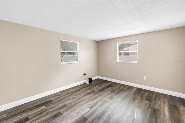 518 62ND AVENUE NE, St Petersburg, FL 33702