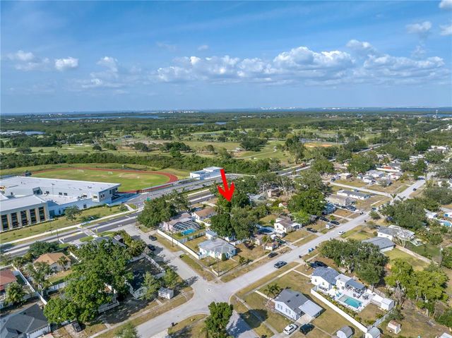 518 62ND AVENUE NE, St Petersburg, FL 33702