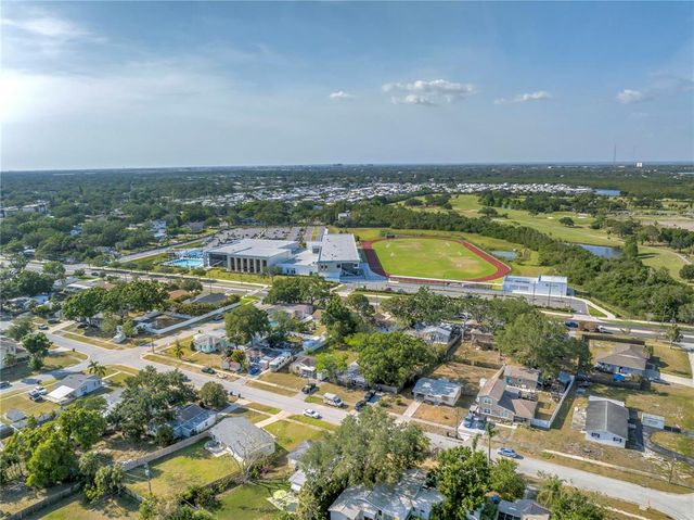 518 62ND AVENUE NE, St Petersburg, FL 33702