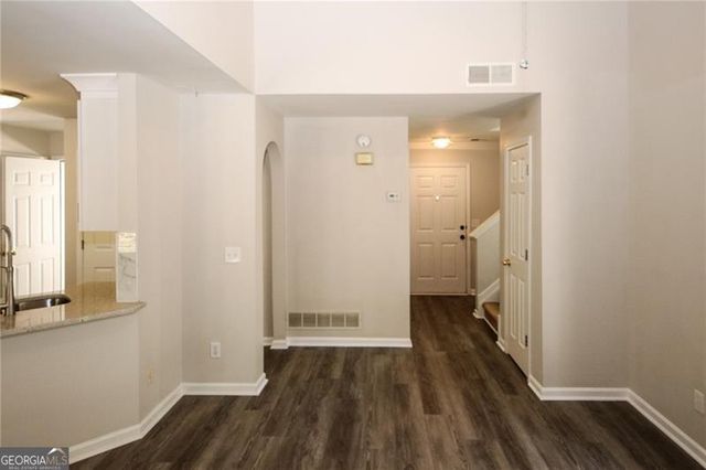 121 Stoneforest Drive, Woodstock, GA 30189