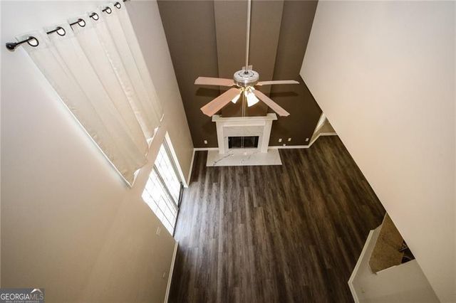 121 Stoneforest Drive, Woodstock, GA 30189